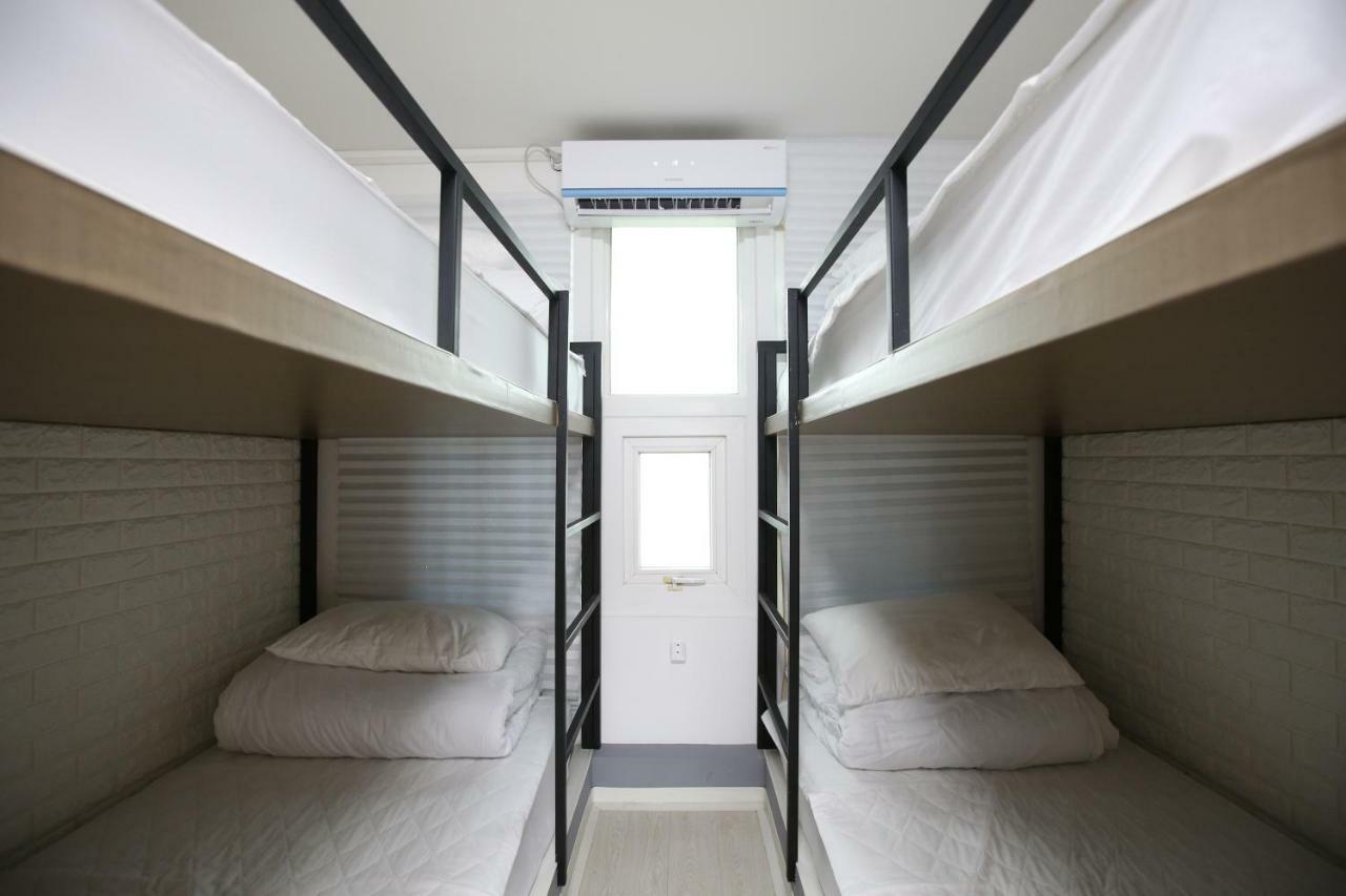 Ian Guesthouse Jeju Exterior photo